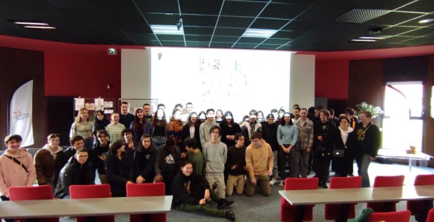 1678974126842 (Petit)