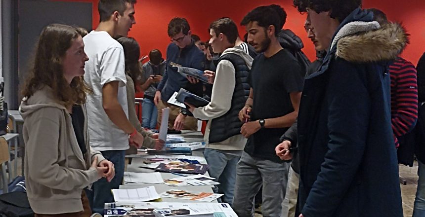 Forum-anciens-etudiants-1